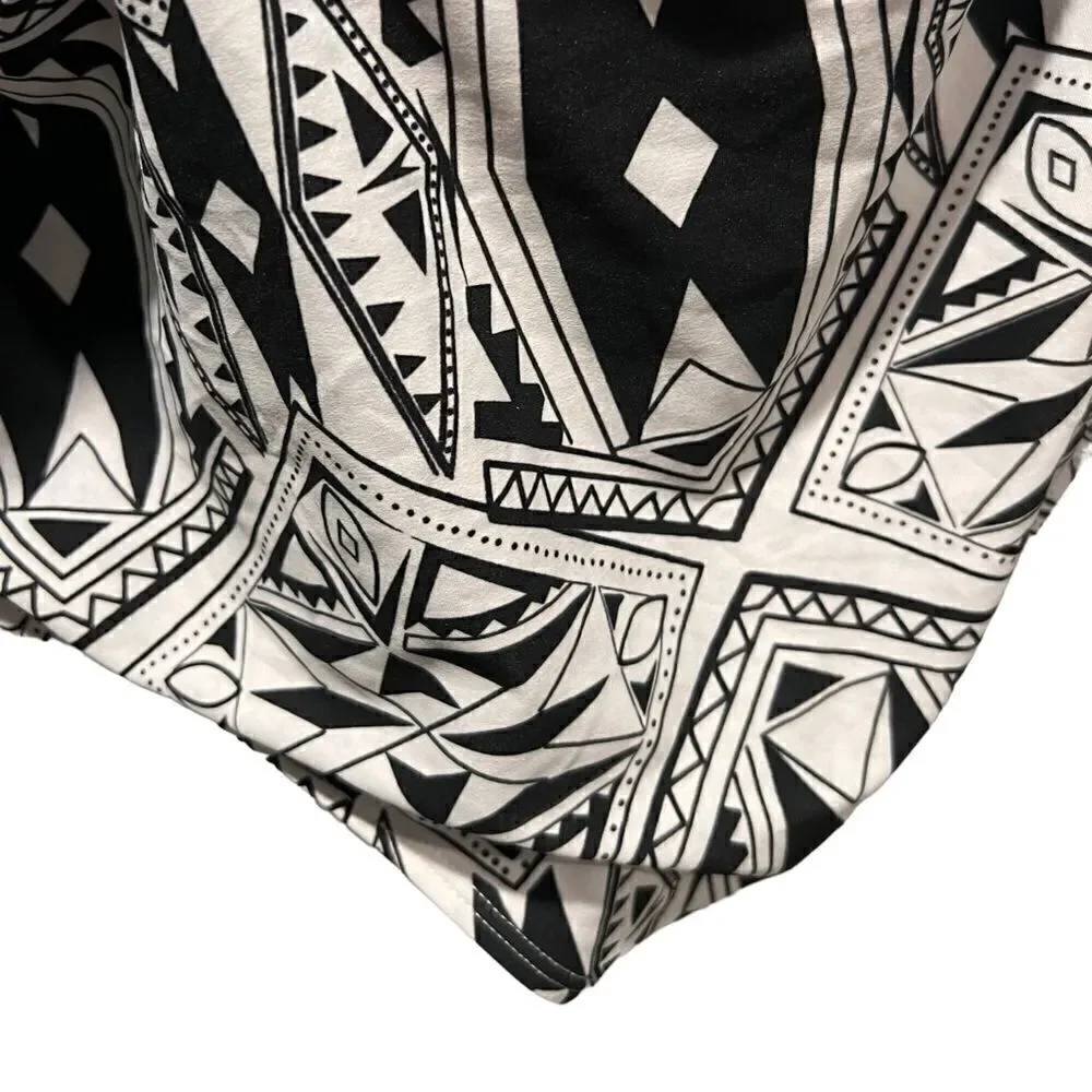 Black and white geometric print‎ two piece swimsuit women’s medium
